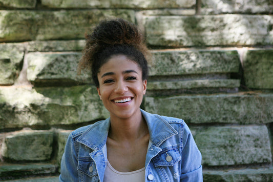 woman sporting the pineapple hairstyle